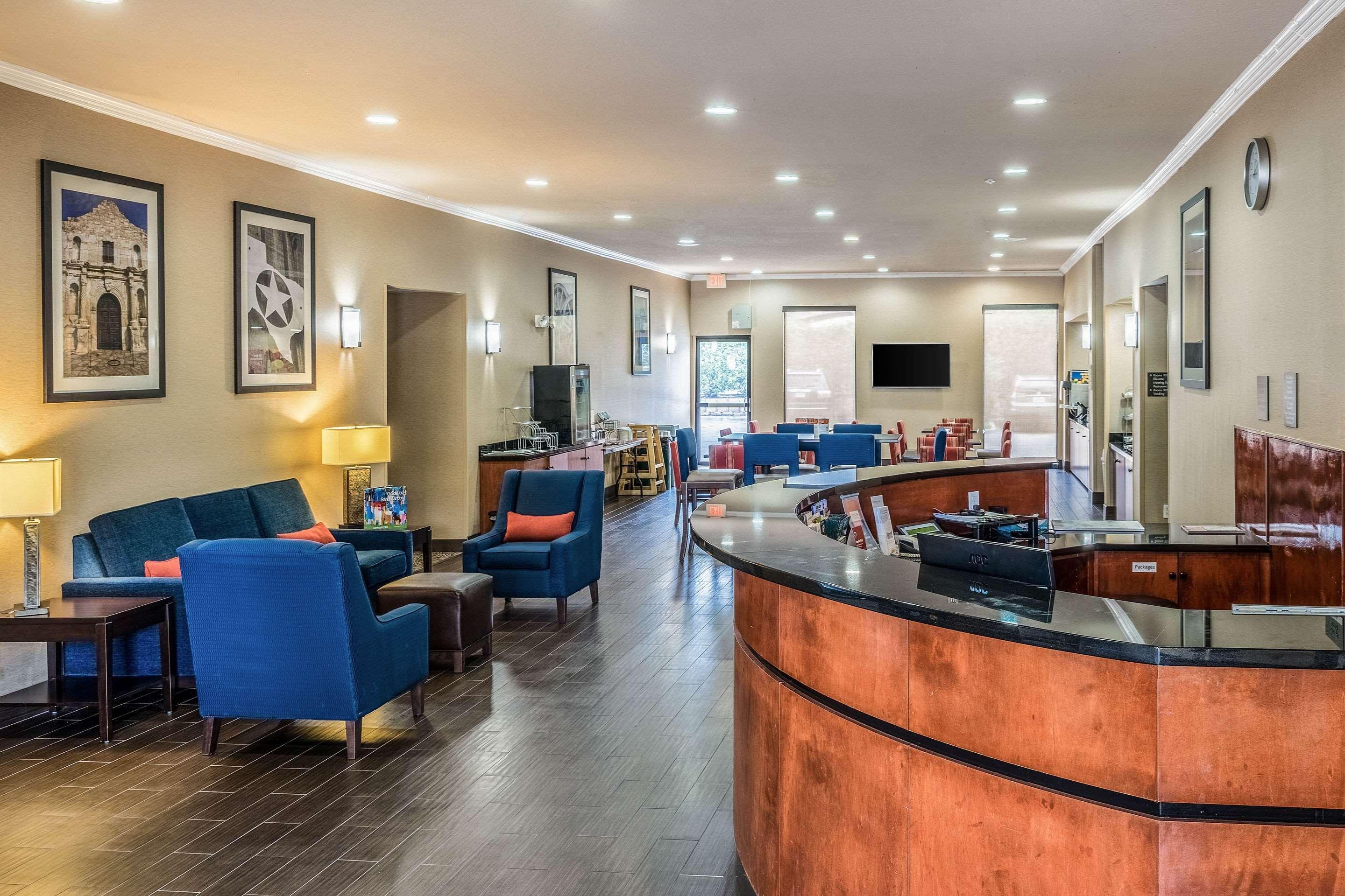Comfort Suites Near Texas State University San Marcos Esterno foto